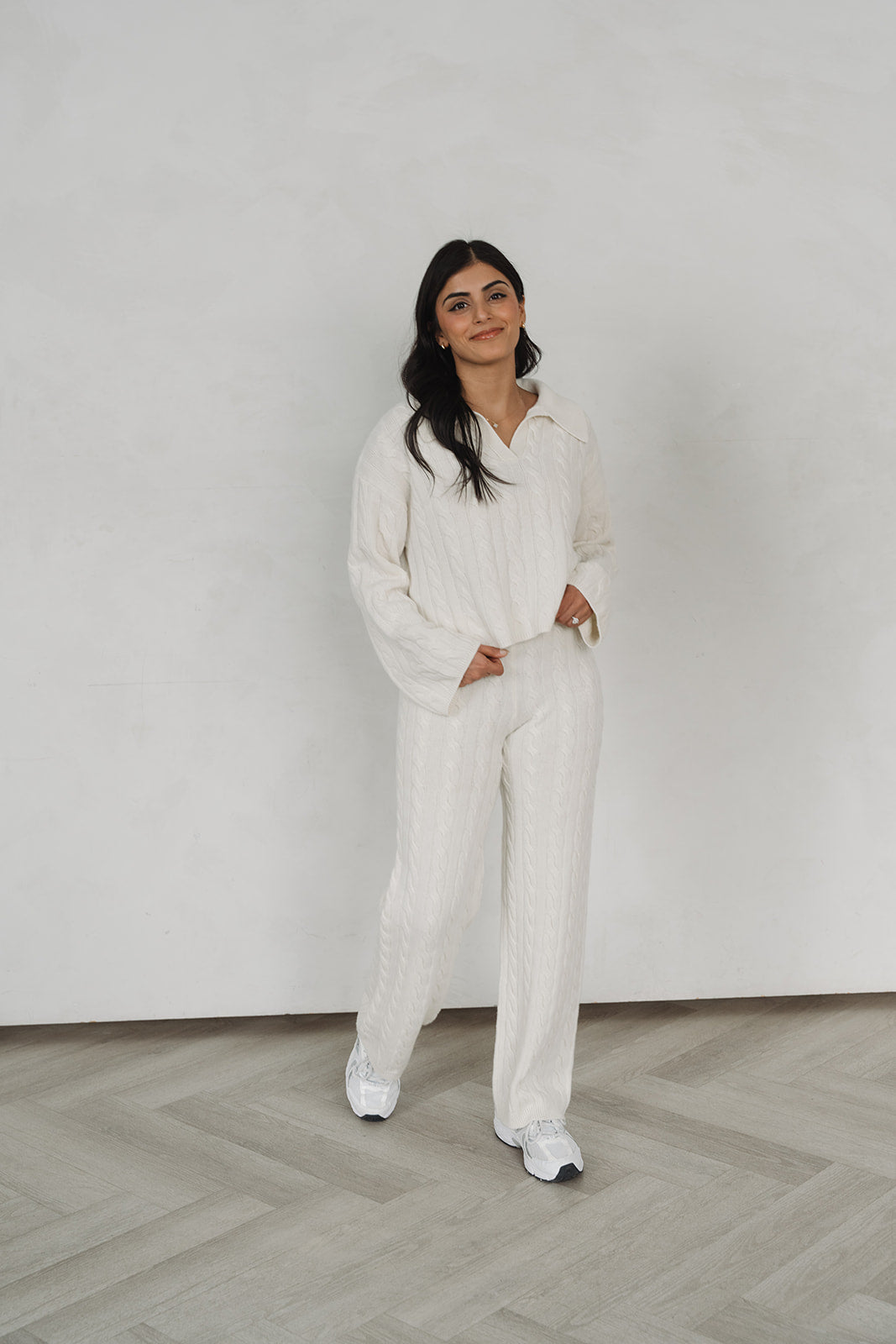 The Florence 100% Cashmere Sweater in Ivory